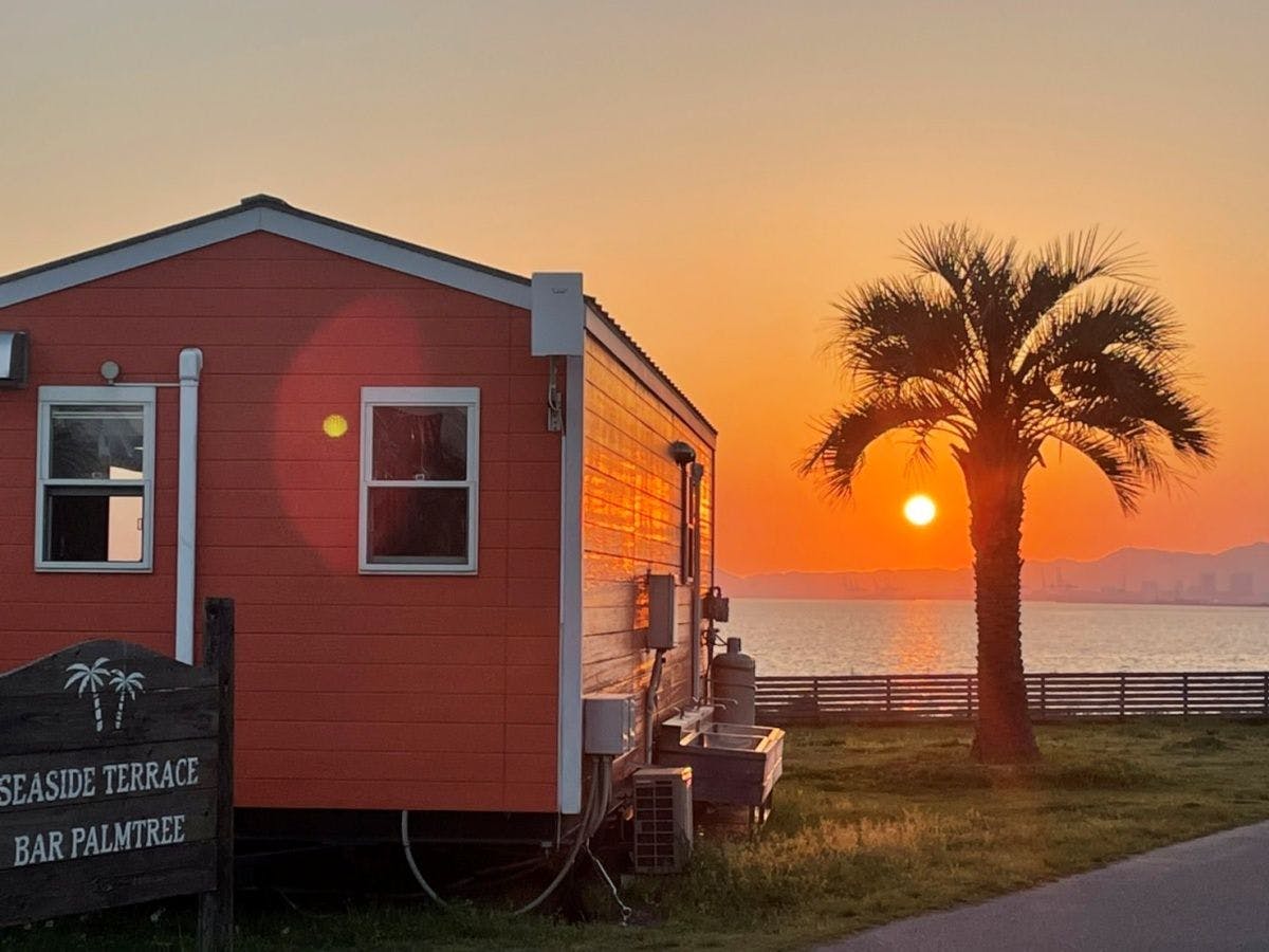 GRAN CAMPING Palm Garden Maishima
