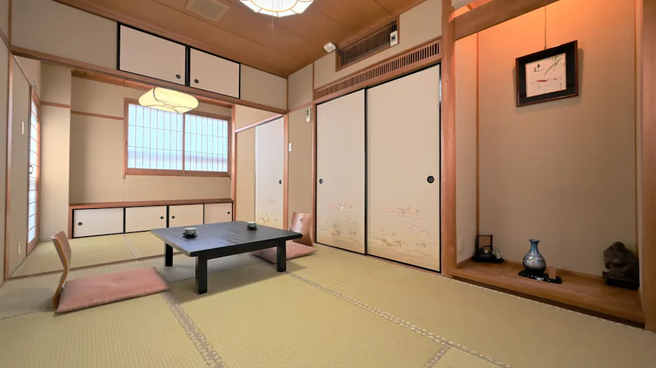 Mikaku no Oyado Yamadaya