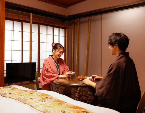 Ｃタイプ　10又8畳　ツインベッド