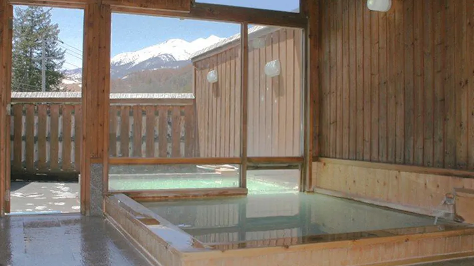 Hotel Gute Beere with the Scent of Wood