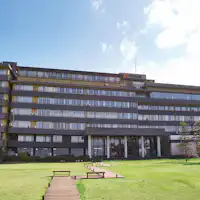 从柴山潟一侧看到的外观