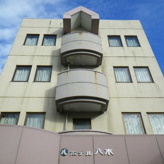 ホテル八木