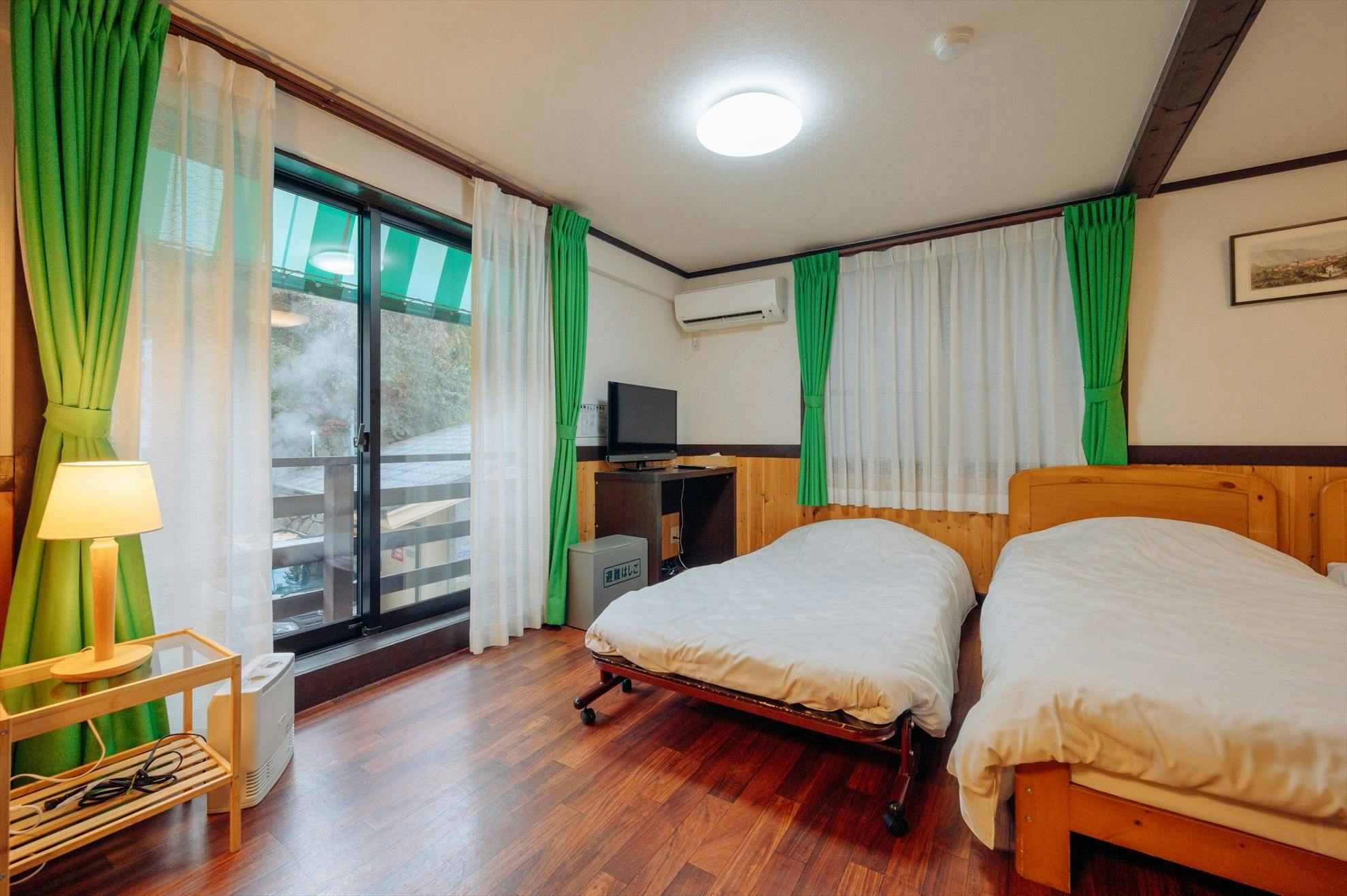 ทริปเปิลคึกคัก