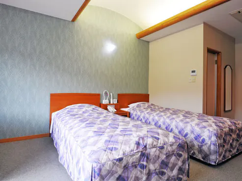 【ห้องเตียงคู่】