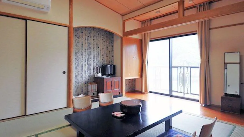 Ozu City Exchange Promotion Center Kanogawaso