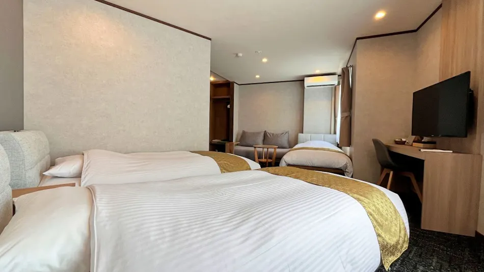 Hotel Cerulean Alpen