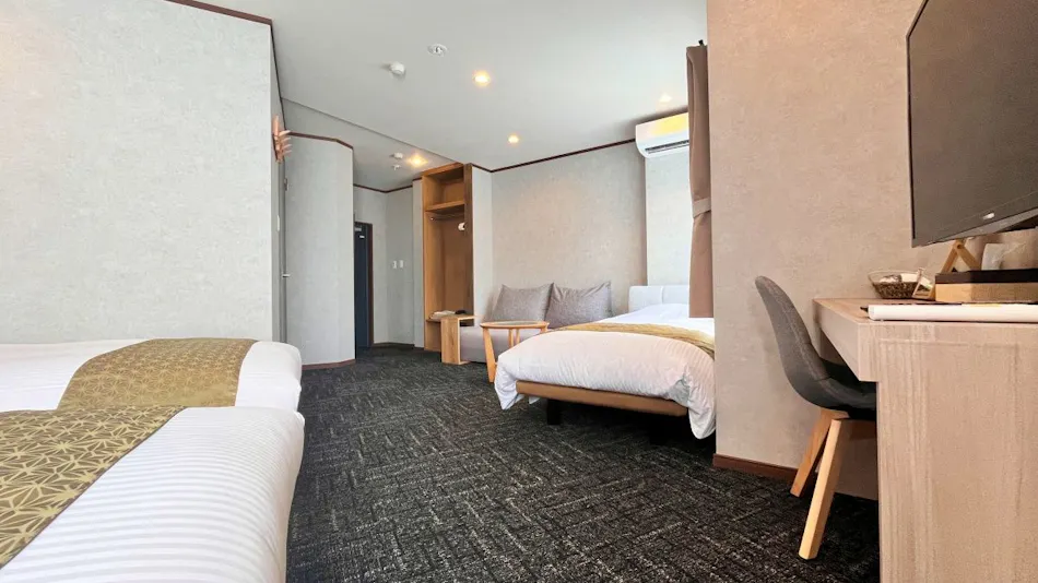 Hotel Cerulean Alpen