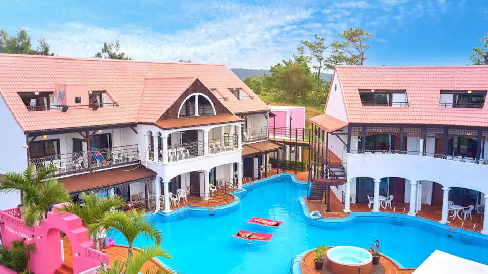 The Pool Resort Villa Ichigo Ichie