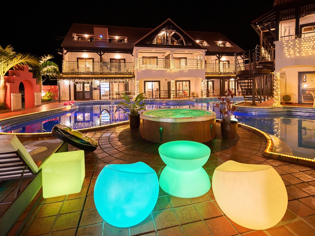 สิ่งอำนวยความสะดวกพันธมิตร "The Pool Resort Okinawa"