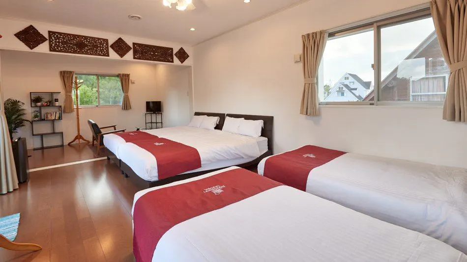 The Pool Resort Villa Astamania
