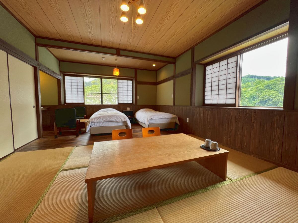 Yunohira Onsen Shikisai Gyounso Adults Only Inn