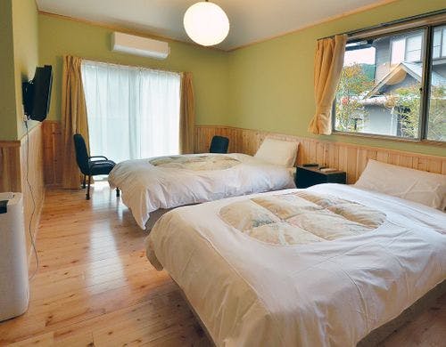 【離れ】朝霧のベッドルーム