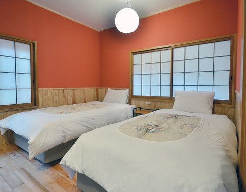 【離れ】夕霧の陶器風呂