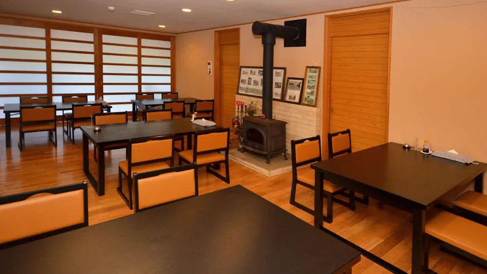 Yunohira Onsen Shikisai Gyounso Adults Only Inn