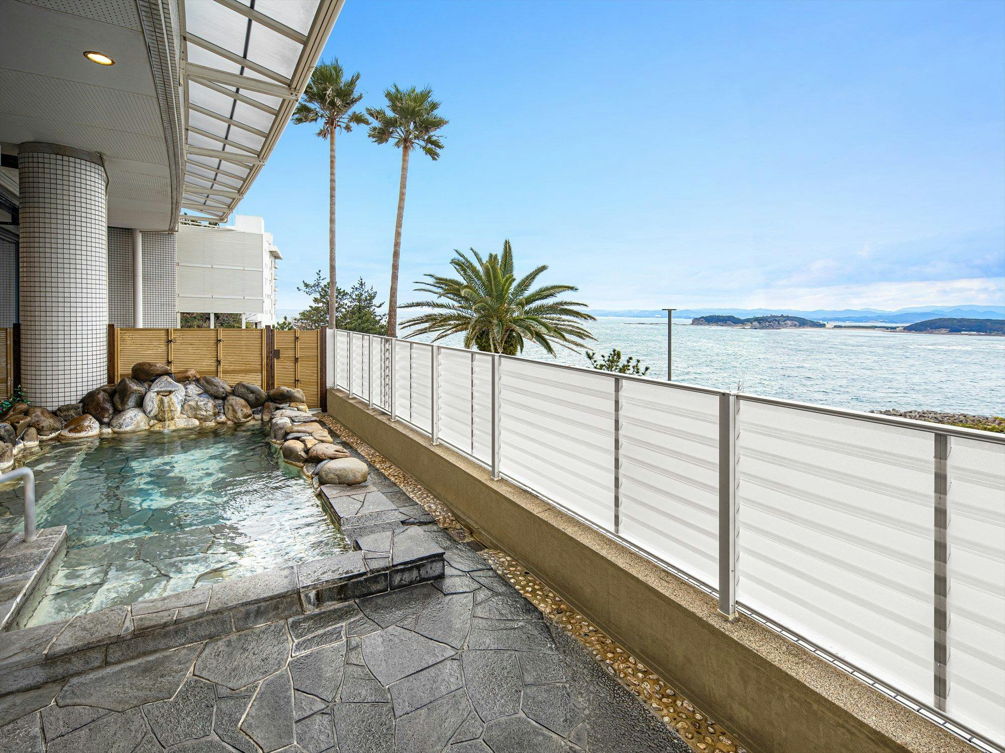 天然温泉大浴场、露天浴池