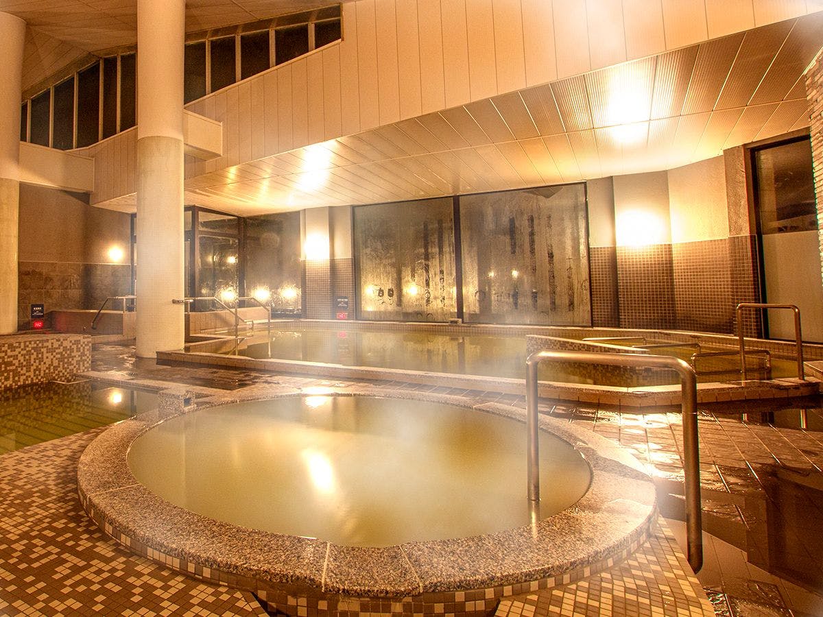 Resort for Enjoying a Sky Full of Stars: Ashibetsu Onsen Starlight Hotel & Ofuro Cafe Seiyukan