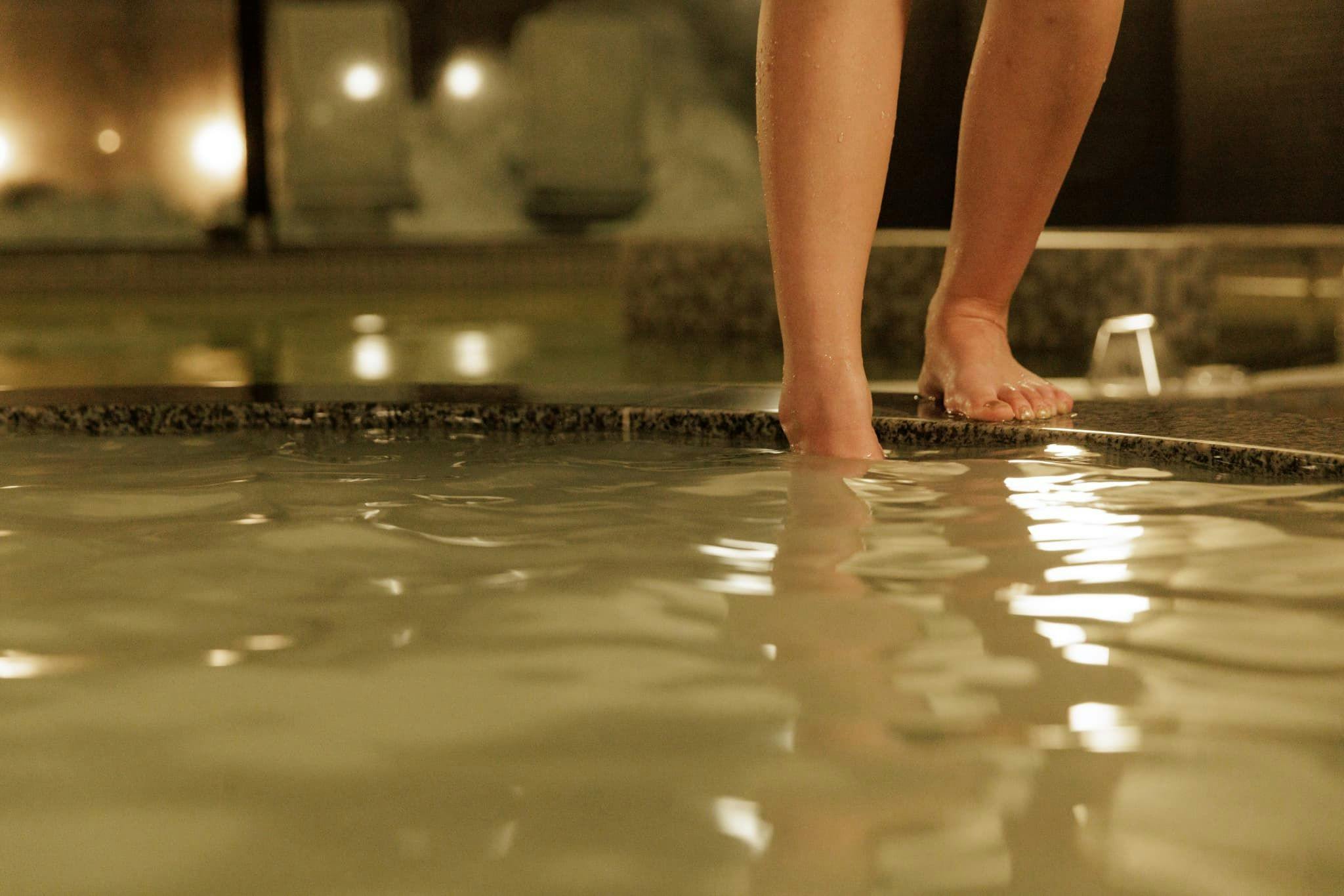 Resort for Enjoying a Sky Full of Stars: Ashibetsu Onsen Starlight Hotel & Ofuro Cafe Seiyukan