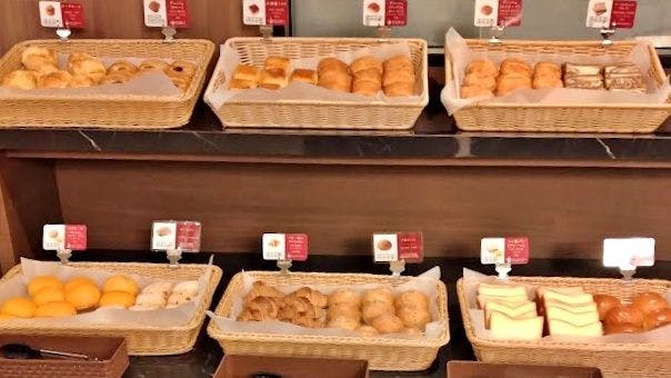 早餐 / 麵包自助餐