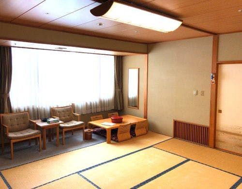 【和室10畳】4～5名でのご利用がお勧めです