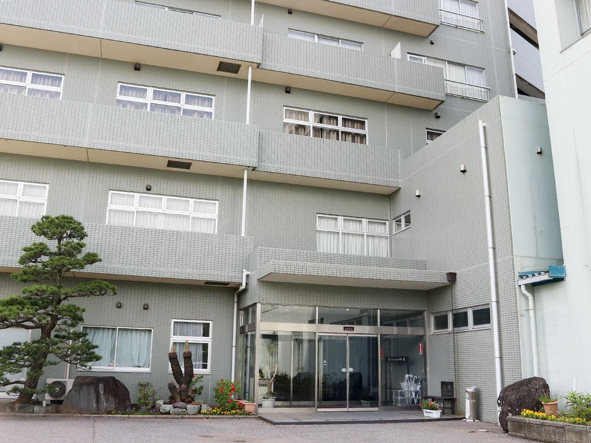 *【ภายนอก】