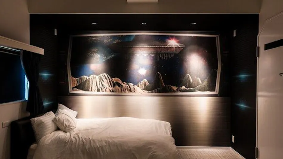 GUEST HOUSE DISCOVERY SHIP