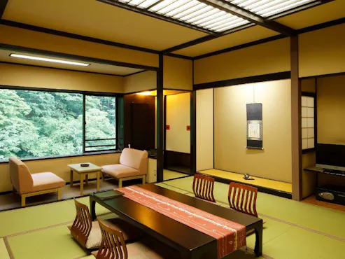 โรงแรมชมดอกไม้ฤดูใบไม้ผลิ (ห้องสไตล์ญี่ปุ่น 12.5 เสื่อทาทามิ)