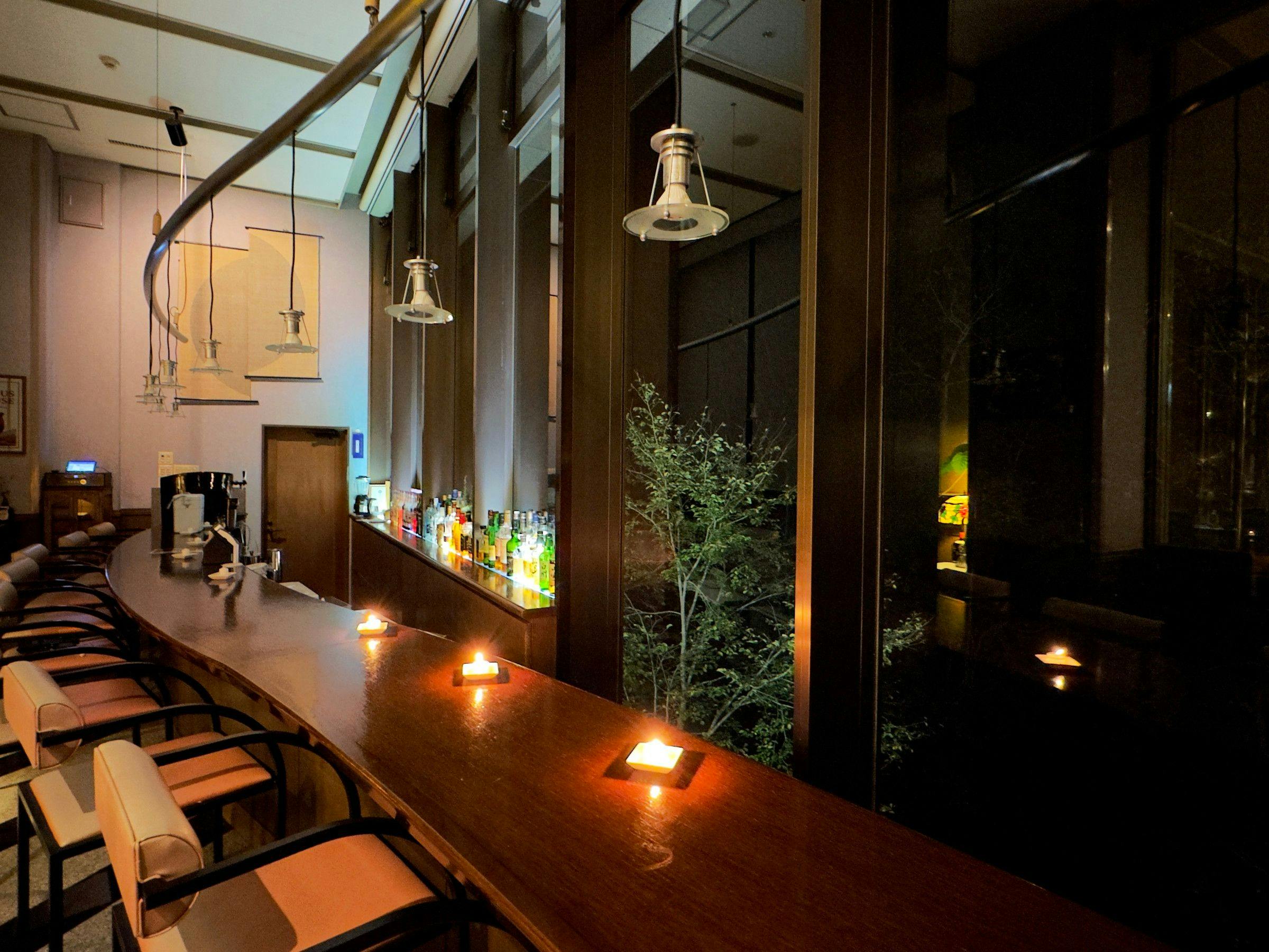 ซาลอนบาร์