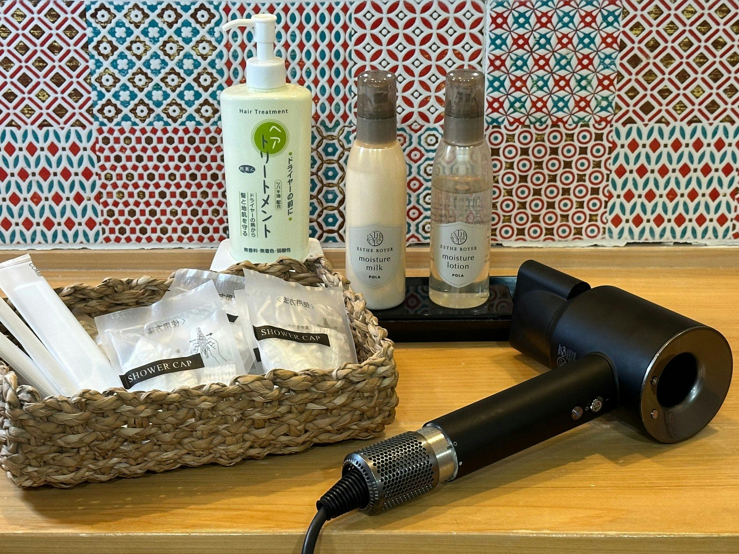 สิ่งอำนวยความสะดวกในห้องอาบน้ำรวม