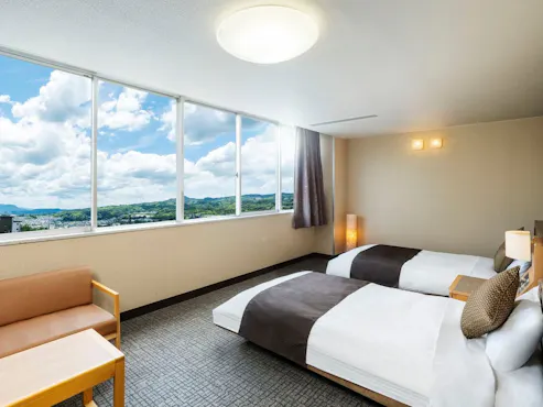 Barrier-free room (with bath) / 42m²