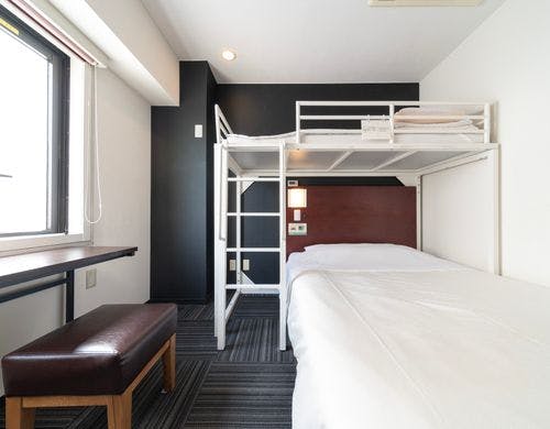 階段をのぼって、ちょっぴり冒険気分