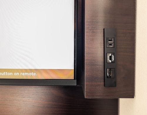 HDMLケーブルが繋げ、動画等が楽しめます