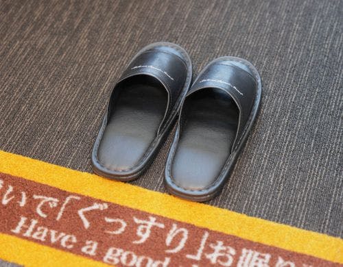 健康イオンスリッパで館内の移動もできます
