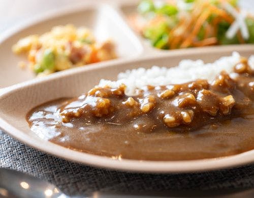 スーパーホテルのオリジナルのカレーです