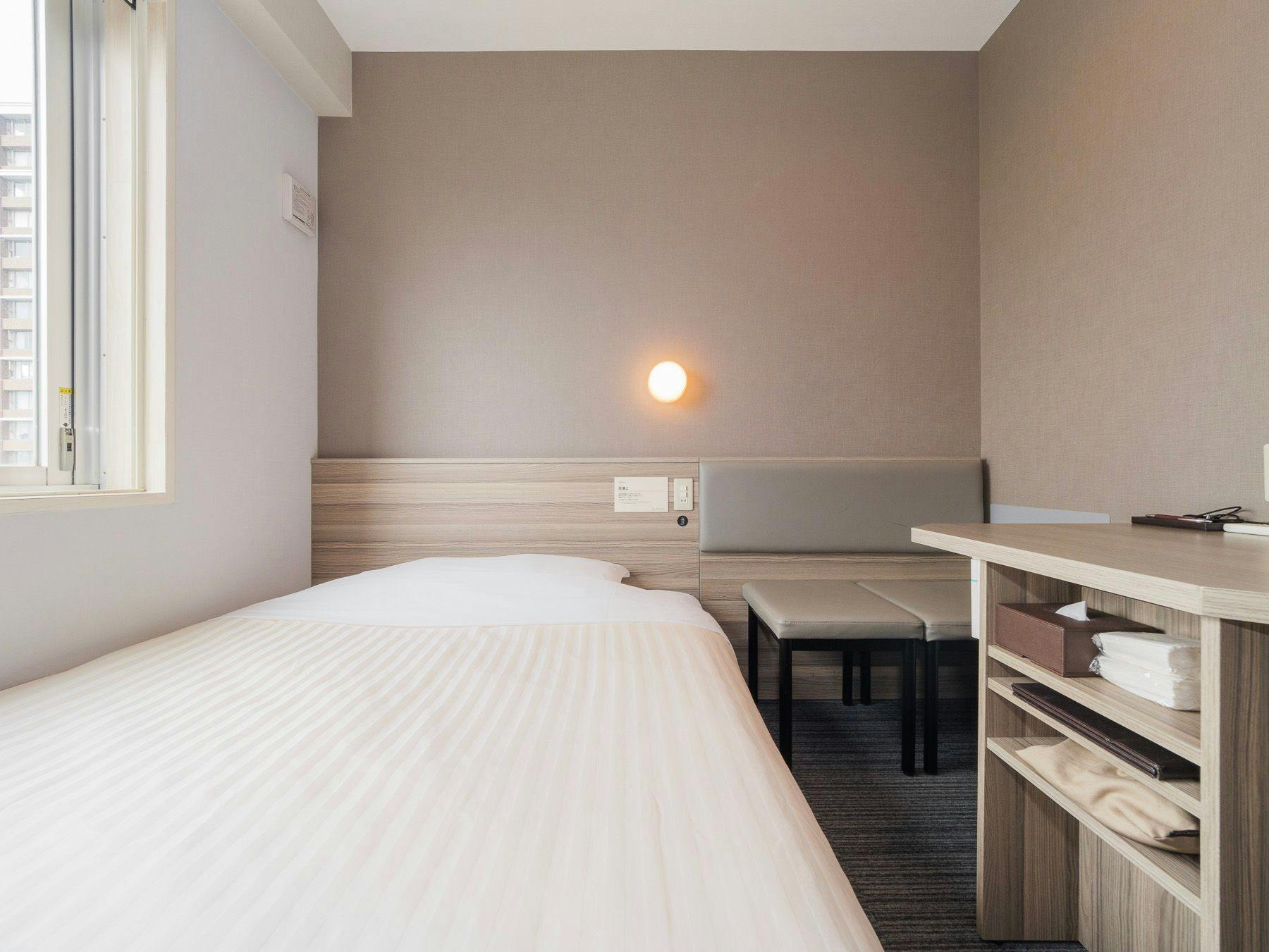 Super Hotel Yokohama Kannai