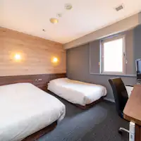 Kamar twin dengan 2 tempat tidur♪