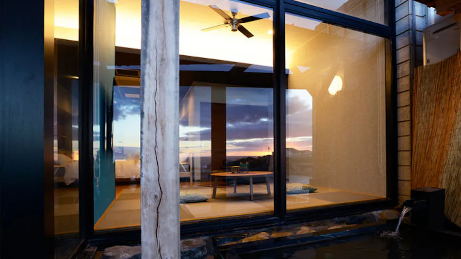 Kaigunkan: The Authentic Home of Taiza Crab - Adults Only Inn