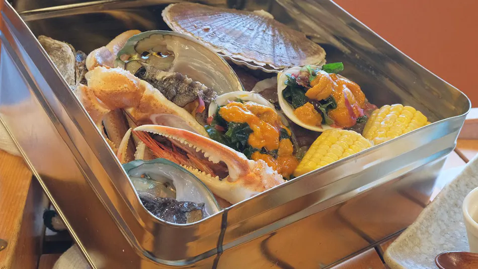 Kaigunkan: The Authentic Home of Taiza Crab - Adults Only Inn