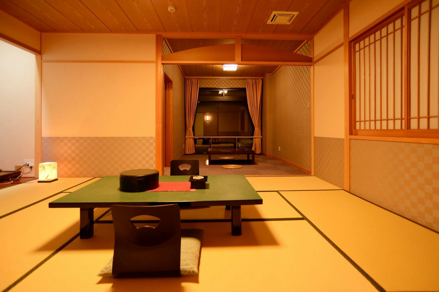 【2F～3F・일본식 객실】넓은 테라스가 있는 전망 욕조 포함 객실