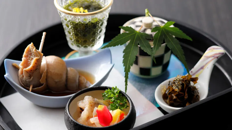 Kaigunkan: The Authentic Home of Taiza Crab - Adults Only Inn
