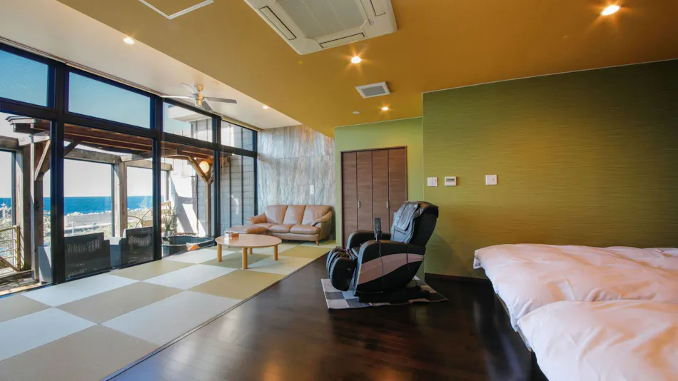 Kaigunkan: The Authentic Home of Taiza Crab - Adults Only Inn