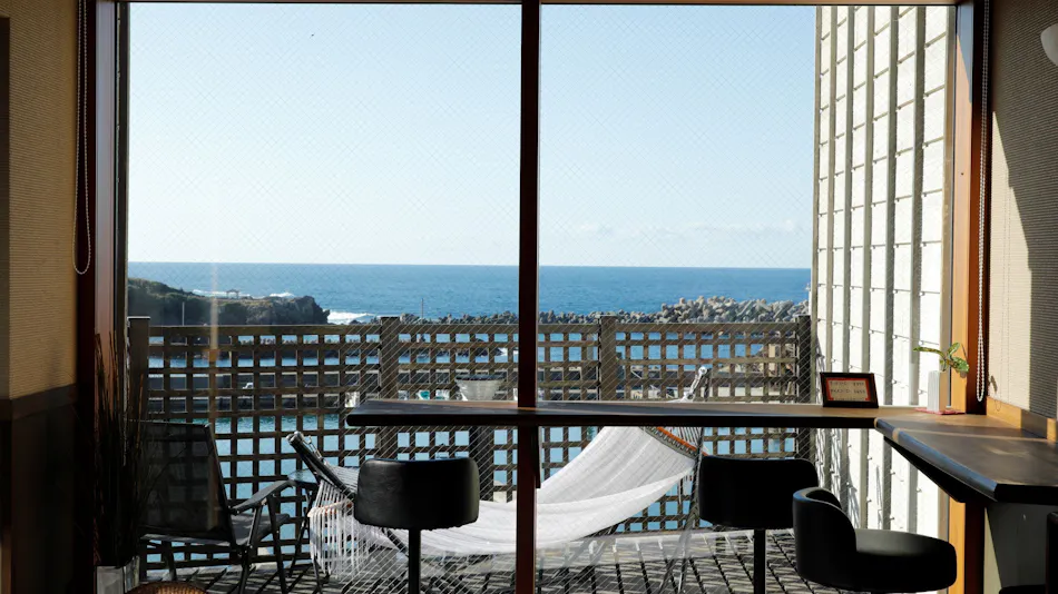 Kaigunkan: The Authentic Home of Taiza Crab - Adults Only Inn