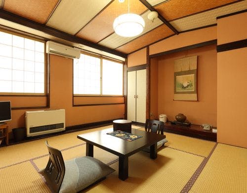 本館和室8畳トイレ付