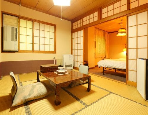 別館和洋室　ベッド