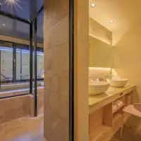 【Suite Room dengan Pemandian Setengah Terbuka & Sauna】