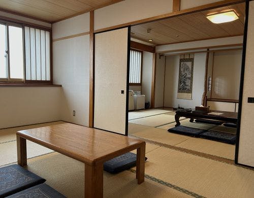 １２畳＋７畳二間の和室です。定員９名様