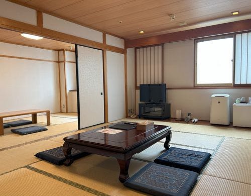１２畳＋７畳二間の和室
