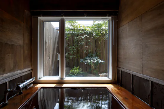 ห้องพักแบบญี่ปุ่นและตะวันตก "ซึรุมิ" พร้อมอ่างอาบน้ำในตัว