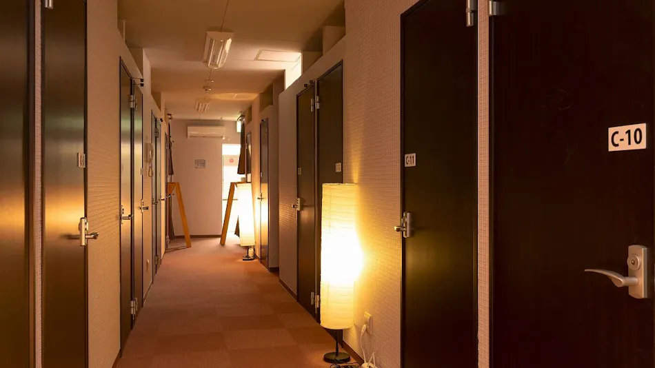 Beppu Onsen Capsule Hotel Gloria