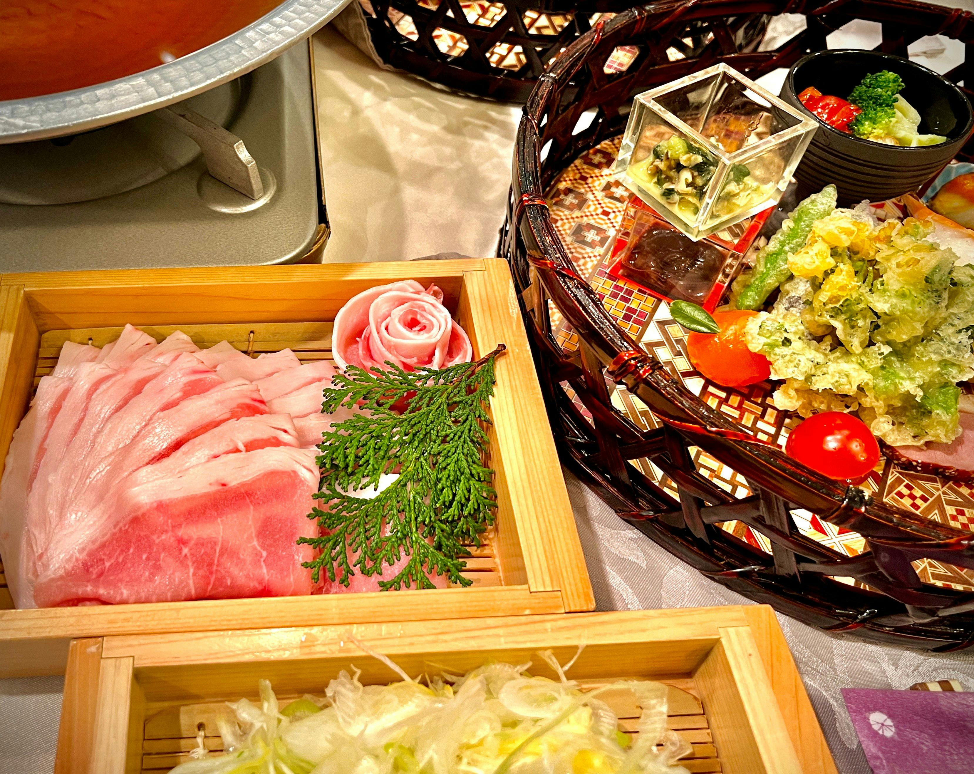 ชุดชาบูหมูต้นหอม