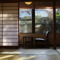 ผ่อนคลายบนเสื่อทาทามิหลังอาบน้ำ